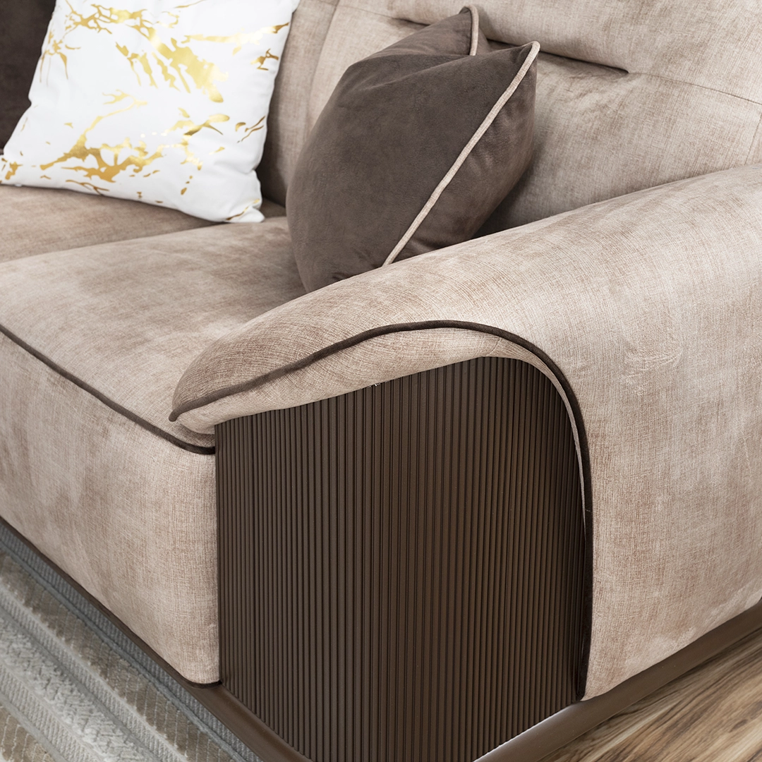 THE SLOANE SOFA (8) THE SLOANE SOFA (8)