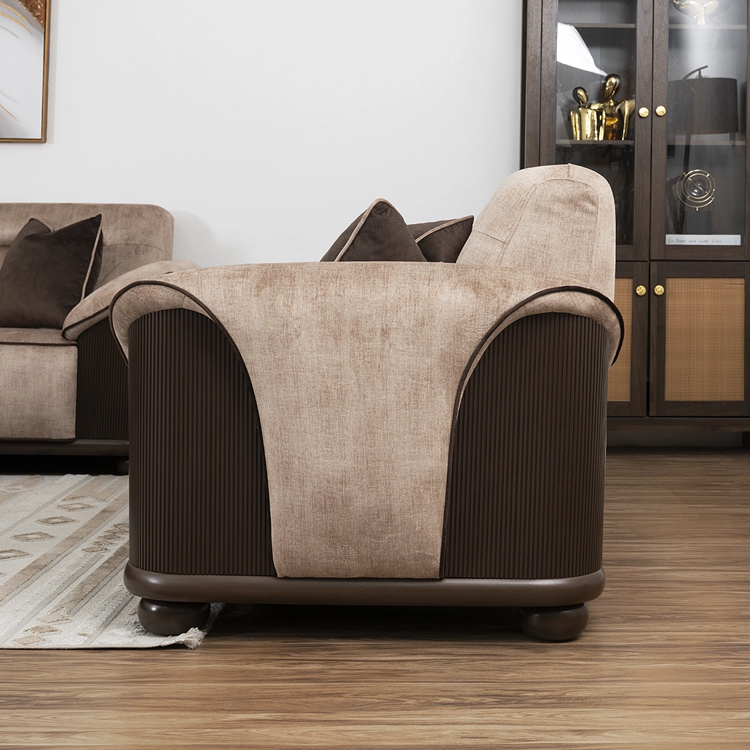 THE SLOANE SOFA (9) THE SLOANE SOFA (9)