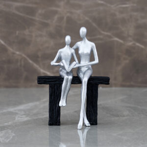 Auric Polyresin family accent 16.5 x 8.5 x 22.5 cm