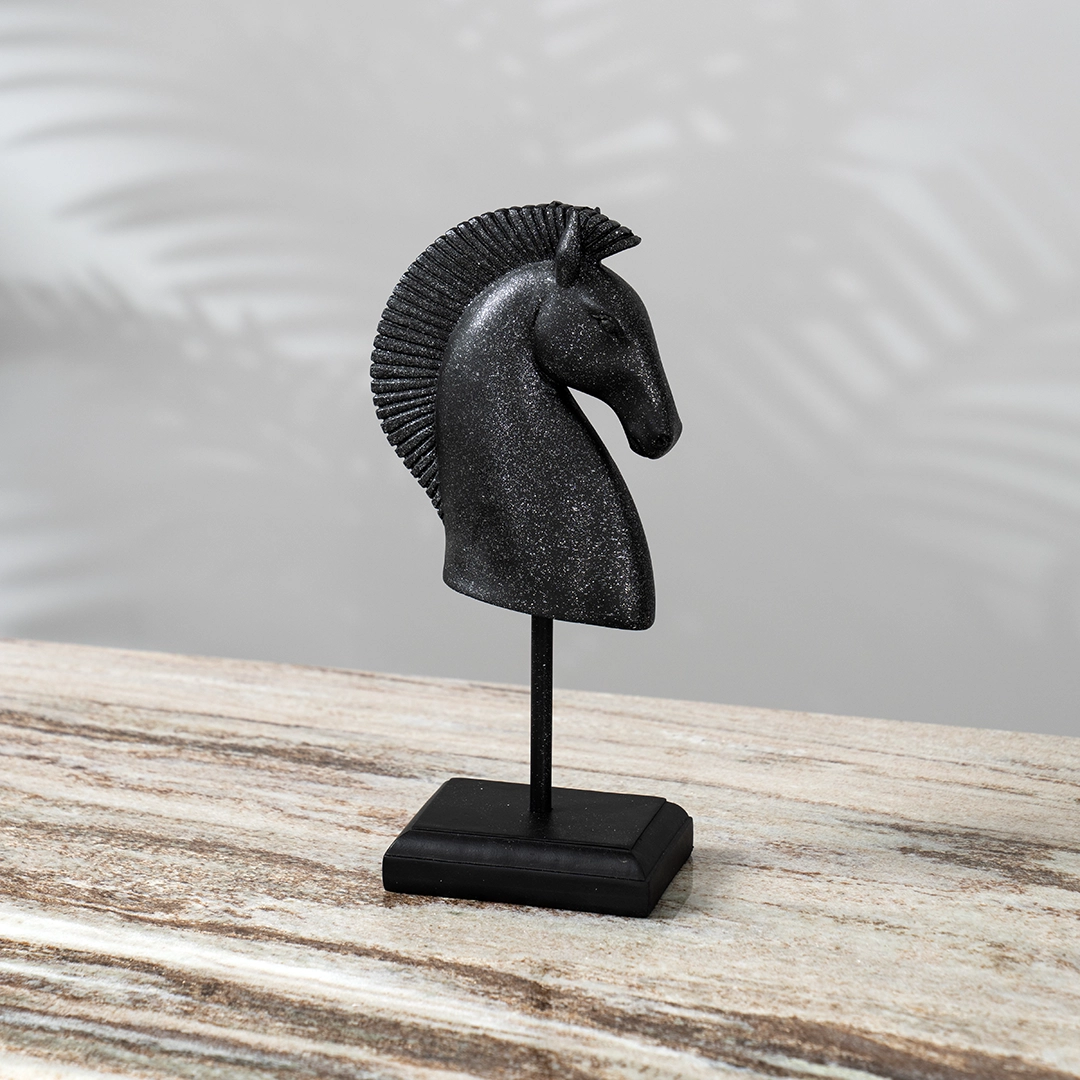 Blake resin horse head figurine 12.5×7.5×26 cm