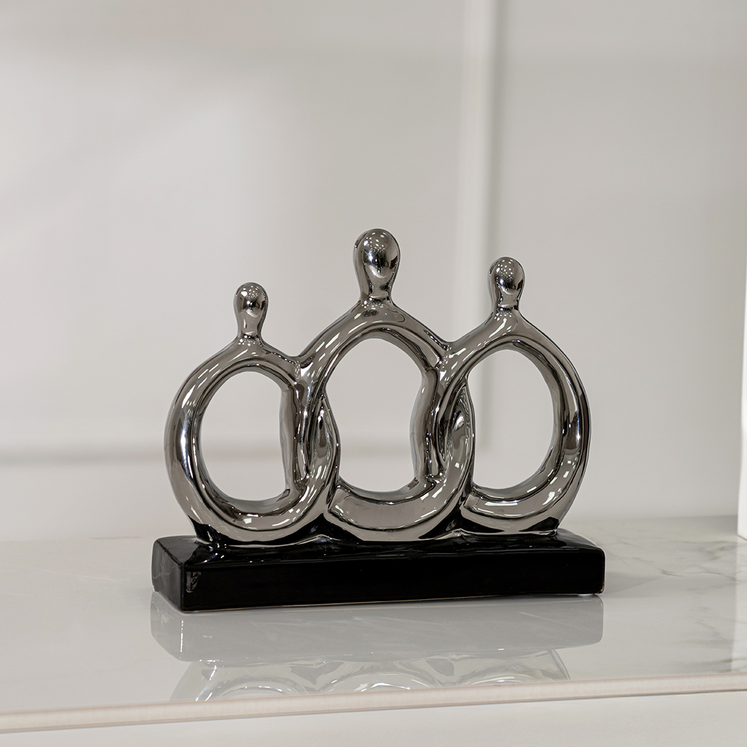 Delyn ceramic silver family accent 30*8*24 cm