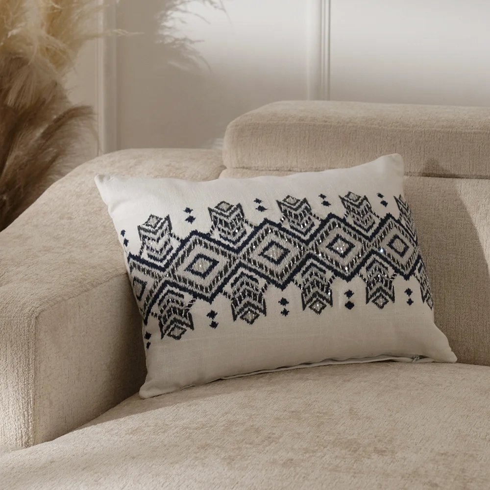 Heston embroidered black and white cushion 35×50