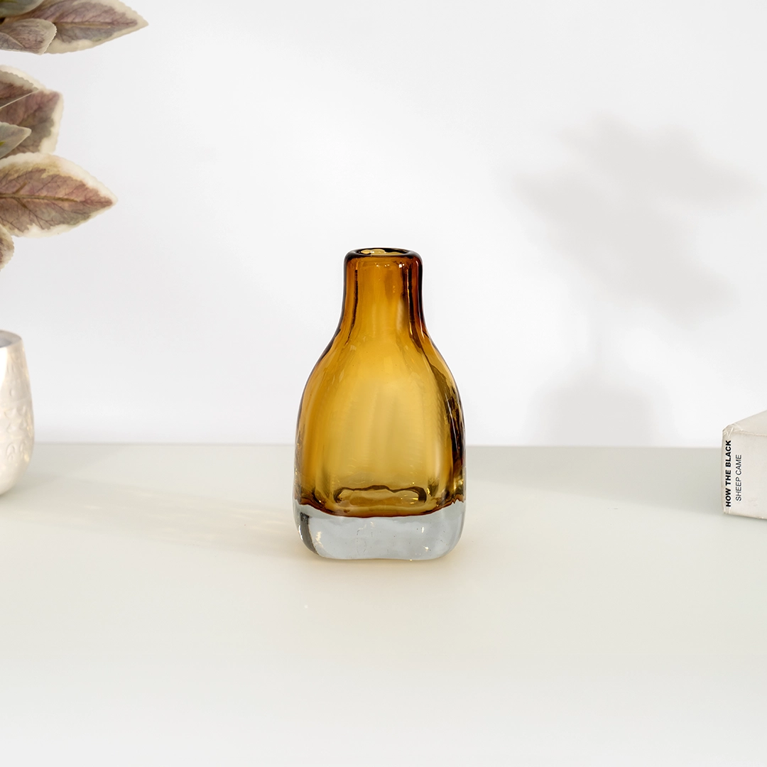Lemont glass vase amber 8x8x14cm