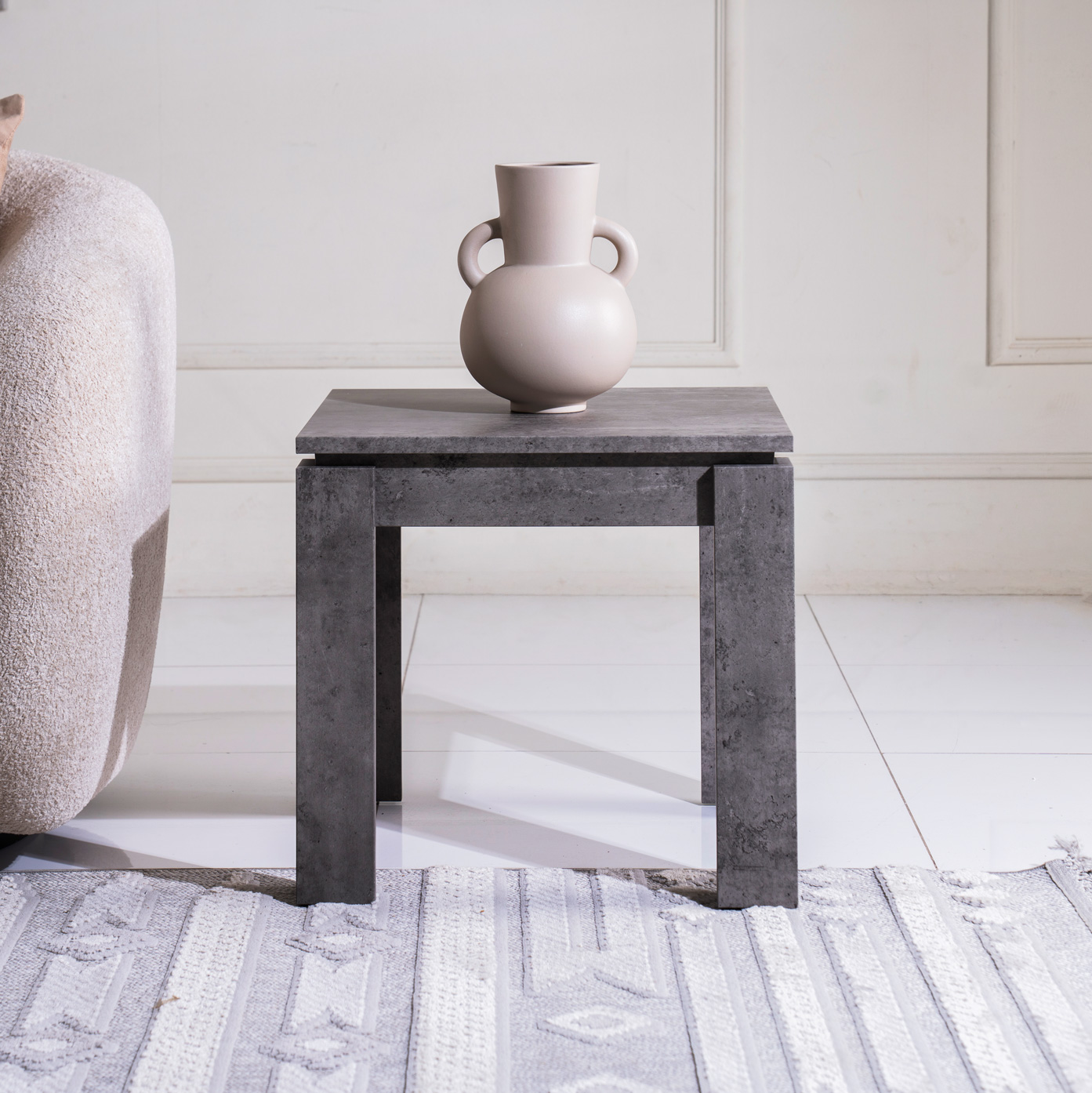 Porteno Qj End Table