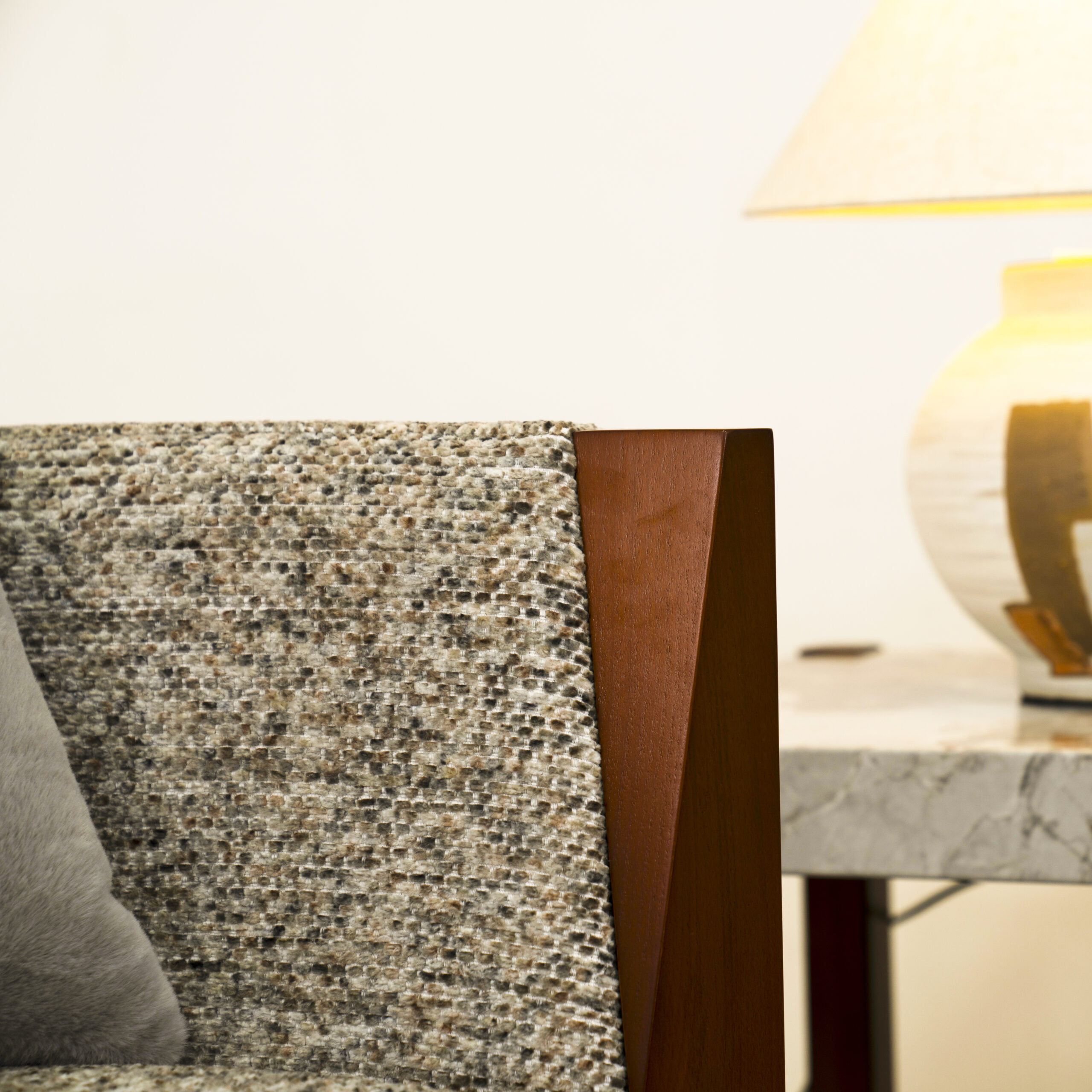 Nokin Sofa Set - Image 9