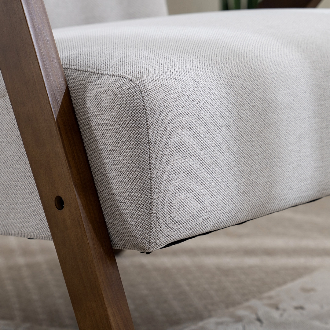 SARAFINA LY0299-A ACCENT CHAIR COL OFF WHITE D660-19 (4) SARAFINA LY0299-A ACCENT CHAIR COL OFF WHITE D660-19 (4)