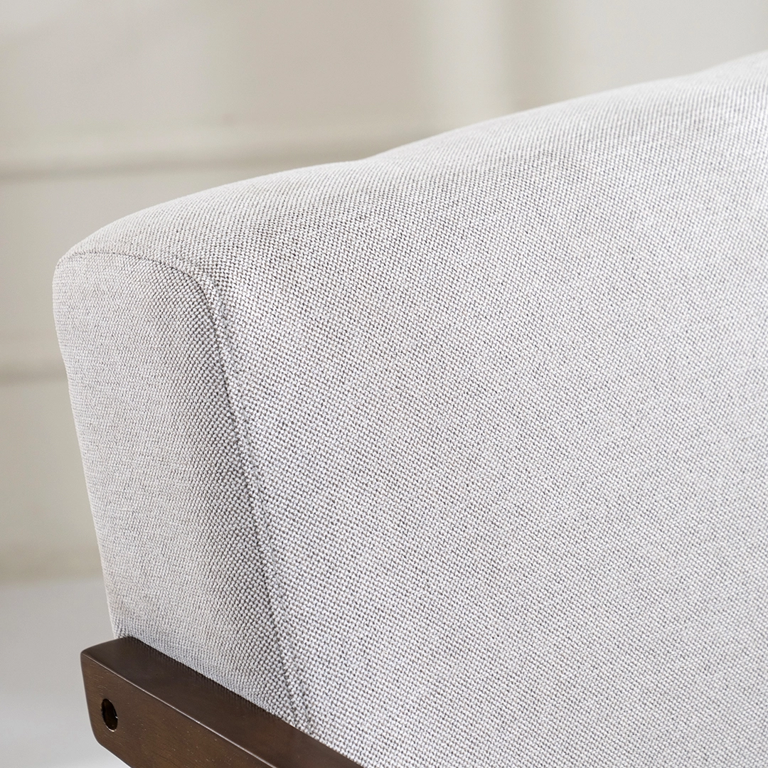 SARAFINA LY0299-A ACCENT CHAIR COL OFF WHITE D660-19 (6) SARAFINA LY0299-A ACCENT CHAIR COL OFF WHITE D660-19 (6)