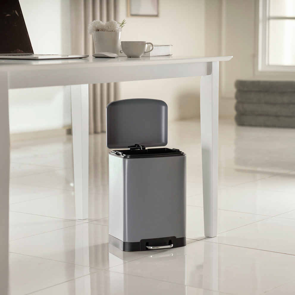 TRILO 12L DUSTBIN (4) TRILO 12L DUSTBIN (4)