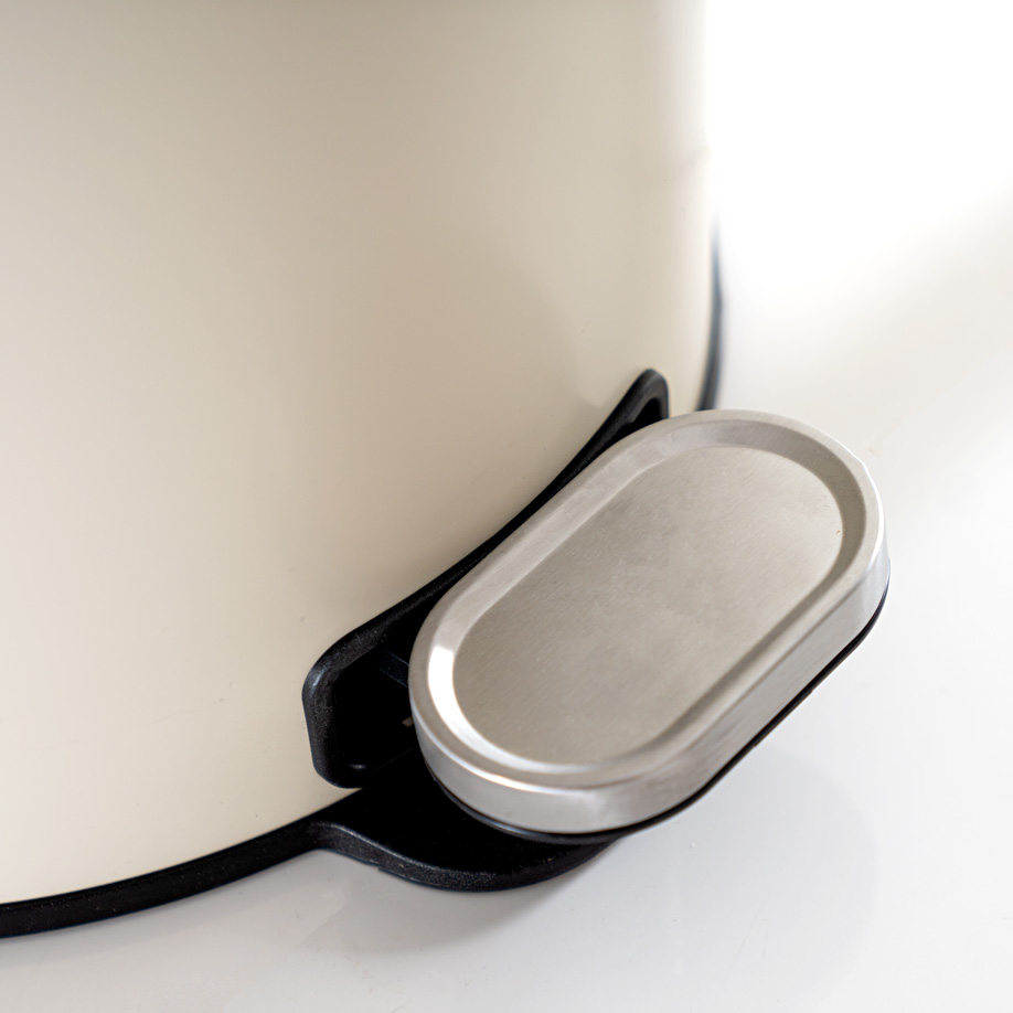 TRILO 20L DUSTBIN BEIGE (9) TRILO 20L DUSTBIN BEIGE (9)