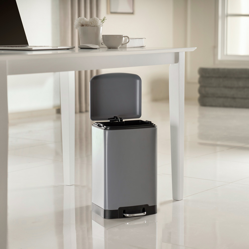 TRILO 30L DUSTBIN (4) TRILO 30L DUSTBIN (4)