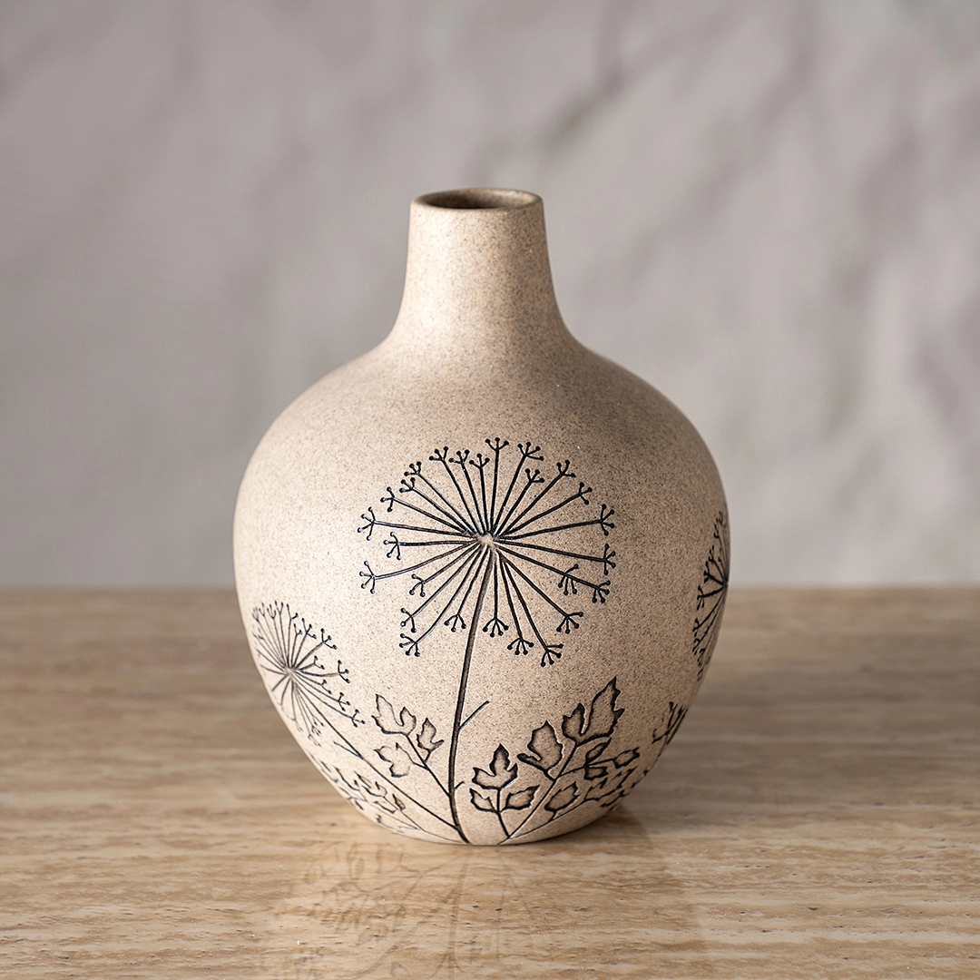 Dwelln Rounded Sandstone Vase 18×18×22.5Cm