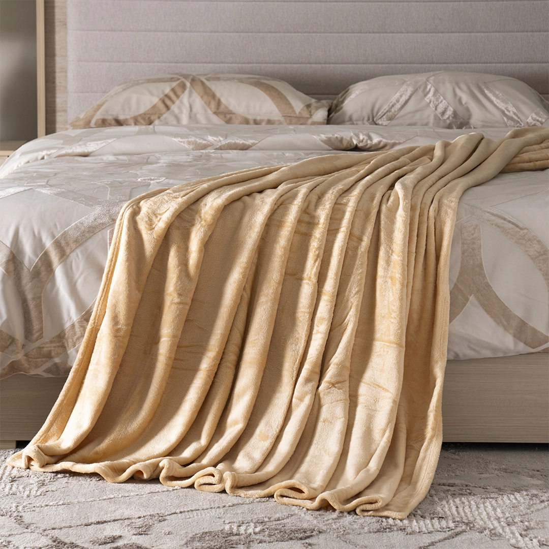 Celestine Solid Blanket Gold 200x230Cm