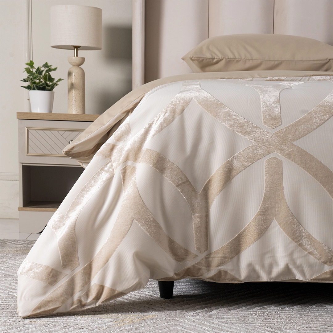 Sovera 6PCS Jacquard Super King Comforter Set Gold 260X260Cm