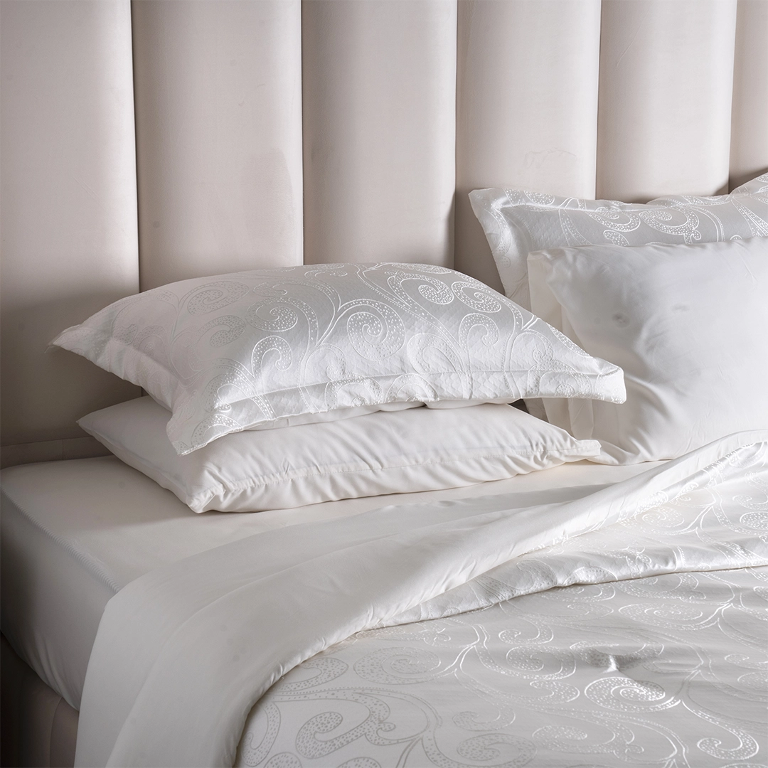 Sovera 6PCS Jacquard King Comforter Set White 240X260Cm