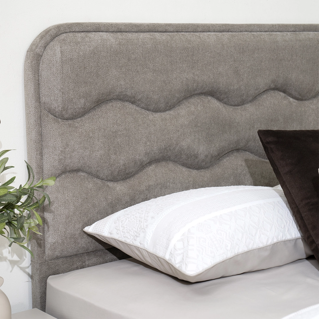 The Wire Bed - Image 7