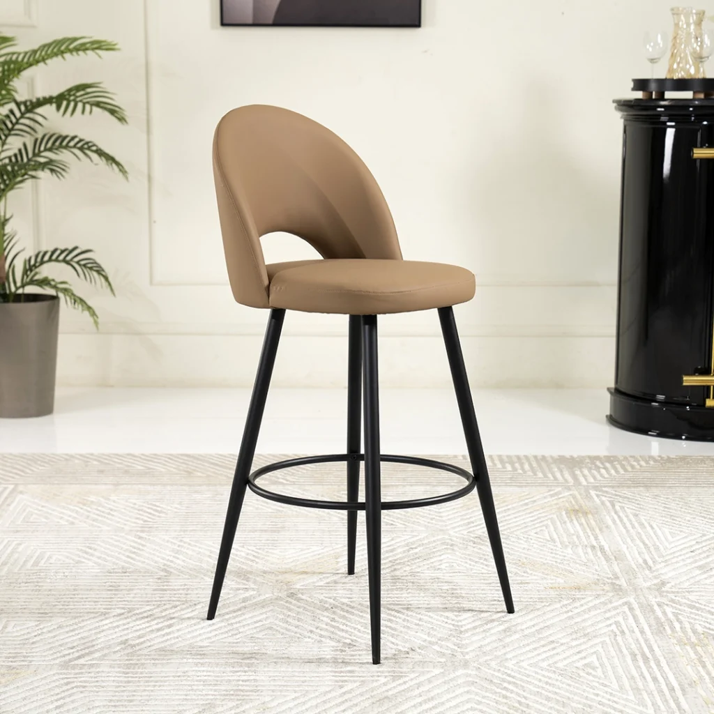Velvet, PU Leather or Wood: Which Dining Chair Survives Daily Use?